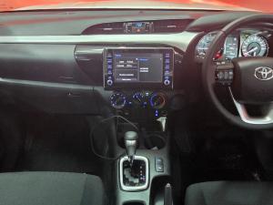 Toyota Hilux 2.8 GD-6 RB Raider automaticS/C - Image 6