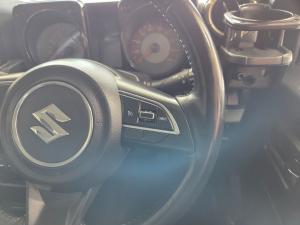 Suzuki Jimny 1.5 GLX - Image 10