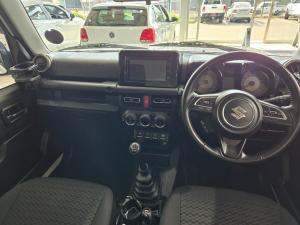Suzuki Jimny 1.5 GLX - Image 6