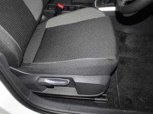 Volkswagen Polo 1.0 TSI Life DSG - Image 17
