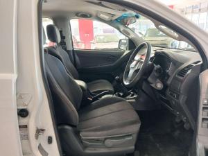 Isuzu D-MAX 250 HO HI-RIDE D/C - Image 12