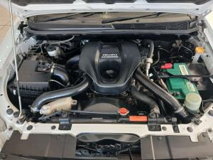 Isuzu D-MAX 250 HO HI-RIDE D/C - Image 9