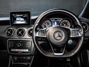 Mercedes-Benz GLA GLA200 auto - Image 10
