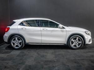 Mercedes-Benz GLA GLA200 auto - Image 3