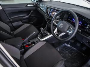 Volkswagen Polo hatch 1.0TSI Life manual - Image 13