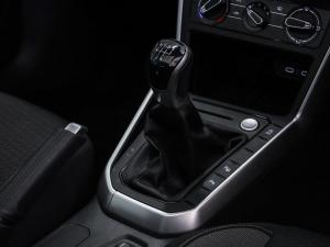 Volkswagen Polo hatch 1.0TSI Life manual - Image 19