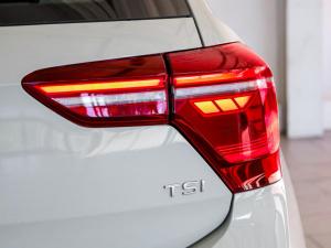 Volkswagen Polo hatch 1.0TSI Life manual - Image 9