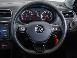 Volkswagen Polo Vivo hatch 1.6 Style - Image 16