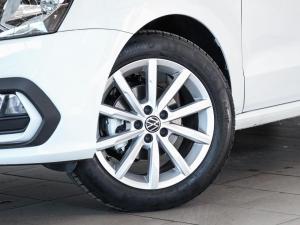 Volkswagen Polo Vivo hatch 1.6 Style - Image 4