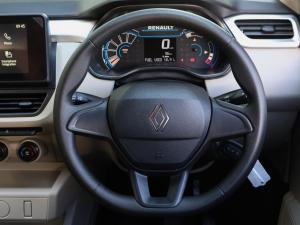 Renault Triber 1.0 Evolution - Image 13