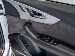 Audi Q8 55TFSI quattro - Image 23