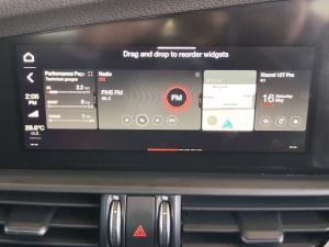 Alfa Romeo Giulia 2.0T Veloce - Image 24