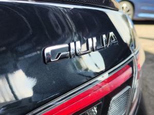 Alfa Romeo Giulia 2.0T Veloce - Image 9