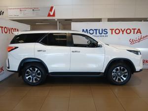 Toyota Fortuner 2.4GD-6 auto - Image 3