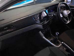 Volkswagen Polo hatch 1.0TSI Life manual - Image 13