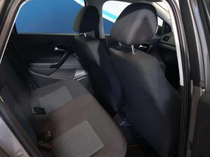 Volkswagen Polo Vivo hatch 1.4 Comfortline - Image 16
