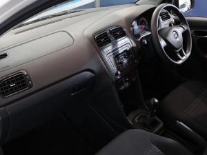 Volkswagen Polo Vivo hatch 1.4 Trendline - Image 10