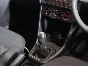 Volkswagen Polo Vivo hatch 1.4 Trendline - Image 12