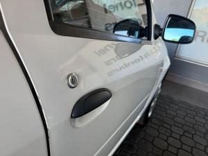 Nissan NP200 1.6i safety pack (aircon) - Image 10