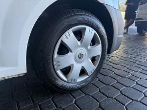 Nissan NP200 1.6i safety pack (aircon) - Image 13