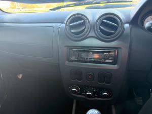 Nissan NP200 1.6i safety pack (aircon) - Image 20