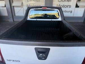 Nissan NP200 1.6i safety pack (aircon) - Image 9