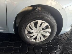 Suzuki Swift 1.2 GL - Image 12