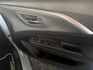 Suzuki Swift 1.2 GL - Image 18