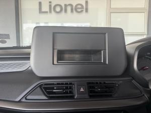 Suzuki Swift 1.2 GL - Image 19