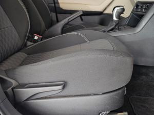 Volkswagen Polo sedan 1.6 auto - Image 17