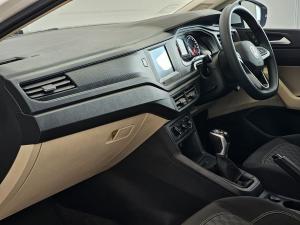 Volkswagen Polo sedan 1.6 auto - Image 5
