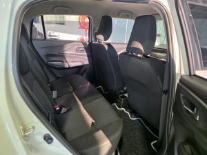 Suzuki Swift 1.2 GLX manual - Image 9