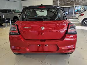 Suzuki Swift 1.2 GLX manual - Image 6