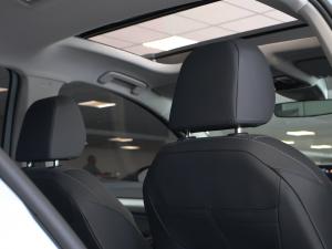 Volkswagen Golf 1.4TSI Life Plus - Image 8
