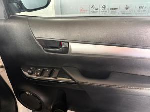 Toyota Hilux 2.4GD-6 double cab 4x4 Raider auto - Image 21