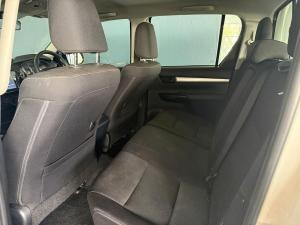Toyota Hilux 2.4GD-6 double cab 4x4 Raider auto - Image 22