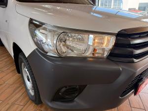 Toyota Hilux 2.4GD single cab S (aircon) - Image 2