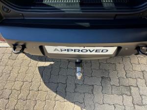Land Rover Defender 110 D350 X-Dynamic HSE - Image 13