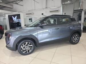 Mahindra XUV 3XO 1.2T AX5 auto - Image 4