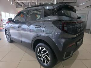 Mahindra XUV 3XO 1.2T AX5 auto - Image 5