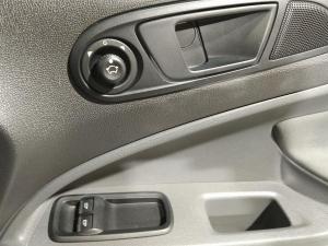 Ford EcoSport 1.5 Ambiente - Image 27