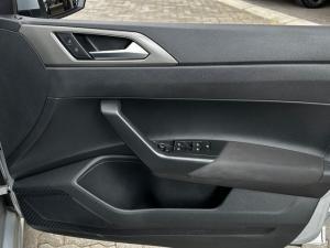 Volkswagen Polo hatch 1.0TSI Comfortline - Image 10