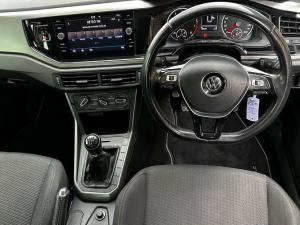 Volkswagen Polo hatch 1.0TSI Comfortline - Image 11