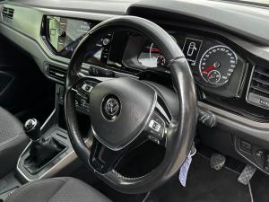 Volkswagen Polo hatch 1.0TSI Comfortline - Image 17