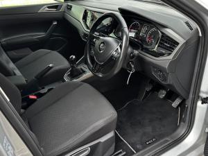 Volkswagen Polo hatch 1.0TSI Comfortline - Image 18