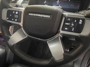 Land Rover Discovery D300 R-Dynamic HSE - Image 4