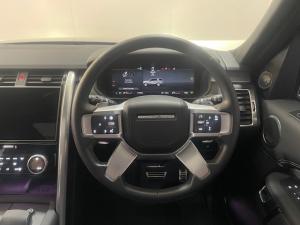 Land Rover Discovery D300 R-Dynamic HSE - Image 7