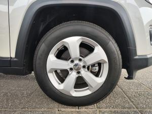 Jeep Compass 1.4T Longitude auto - Image 17
