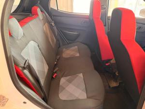 Renault Kwid 1.0 Techno manual - Image 11