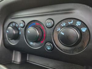 Ford Figo hatch 1.5 Ambiente - Image 15